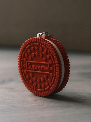 Supreme Oreo cookie keychain new, white and red