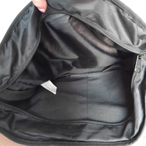 Lyc Sac City Strappy messenger shoulder bag, black