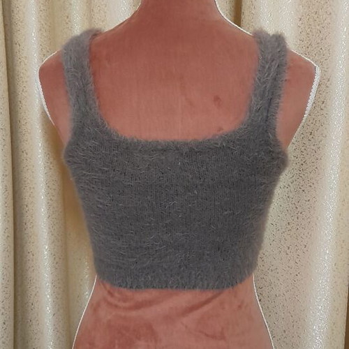 Stradivarius fuzzy crop top gray like new, size XS