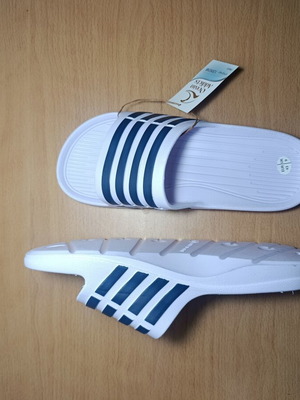 Ocean Addicts slides white with blue stripes