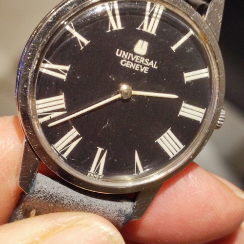 Universal Geneve 1-42 manual winding watch used, 31mm case, leather strap