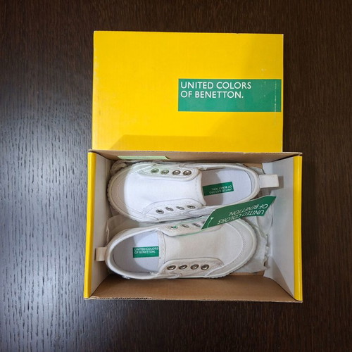 Benetton children's sneakers size 25, white