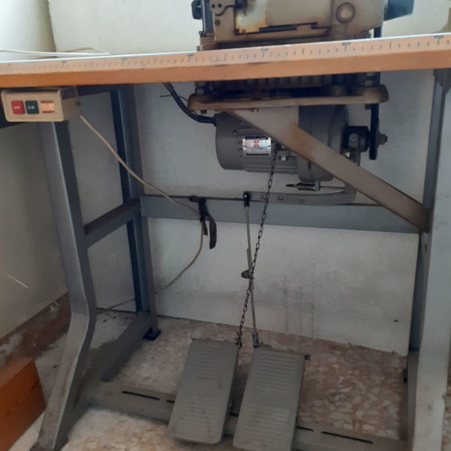 Matsushita Electric 3-Thread Overlock Sewing Machine used with table