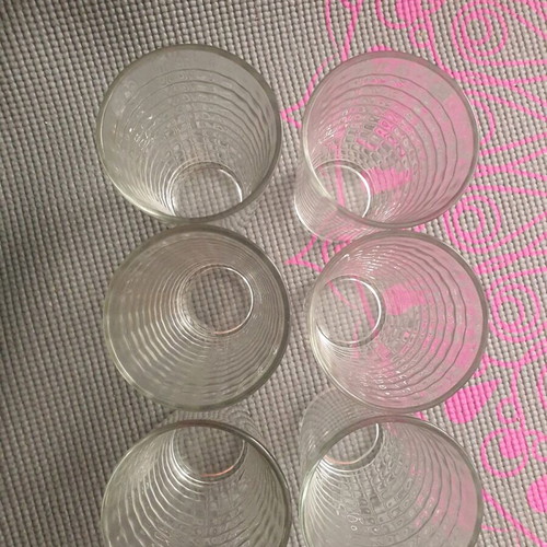Water glasses set of six like new, large