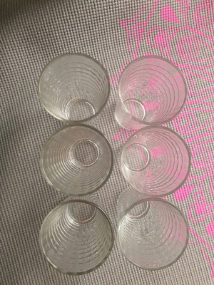 Water glasses set of six like new, large
