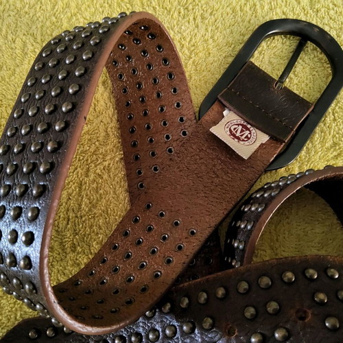 Marlboro Classics women's belt used, size M, brown leather with metal studs