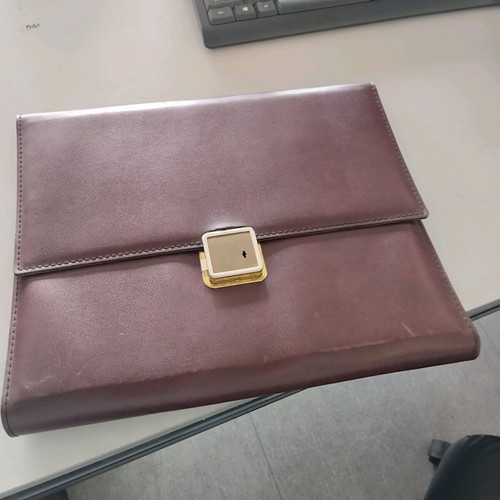 Vintage briefcase with slides like new, brown leatherette hard cover