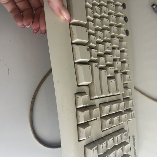 Microsoft vintage keyboards MultiMedia 1.0A and Basic 1.0A used, set of 2