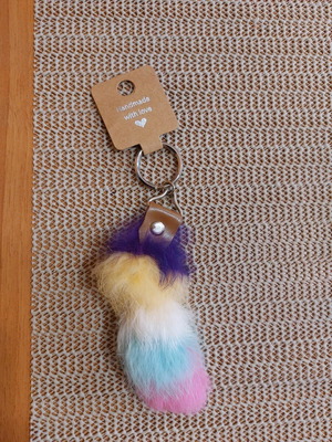 Μπρελοκ 14cm με πολύχρωμη απαλή φούντα νέο