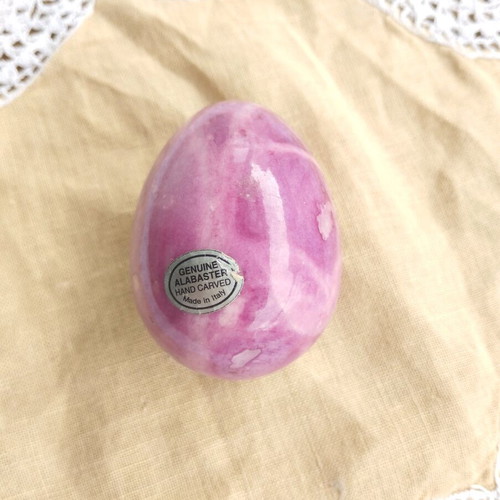 Handmade egg from genuine purple alabaster, new, Made in Italy
