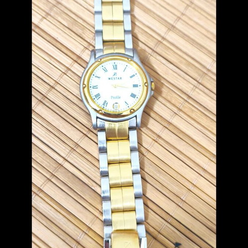 Women's wristwatch used two-tone stainless steel bracelet