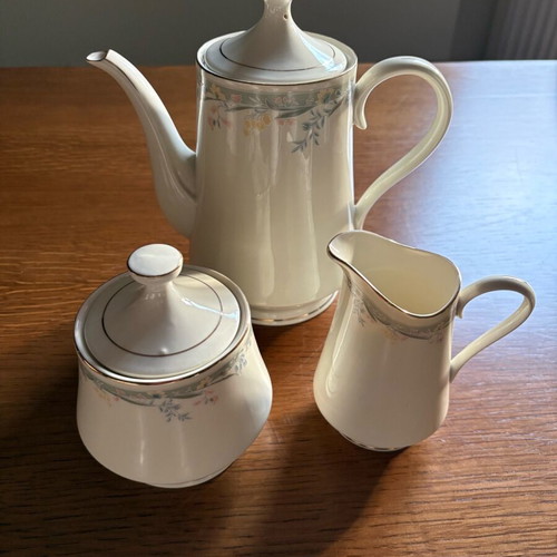 Vintage Fine China coffee set complete 23 pieces like new