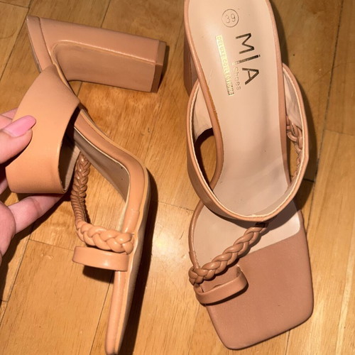 Sandals size 38 new, beige and brown platform style