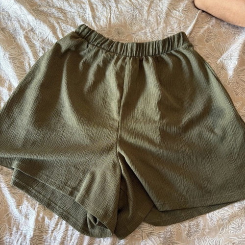 Shorts Pink Woman green like new, size S