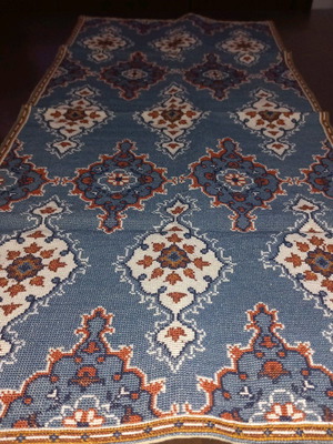 Σεμέν χειροποίητο σε ψιλό καμβά