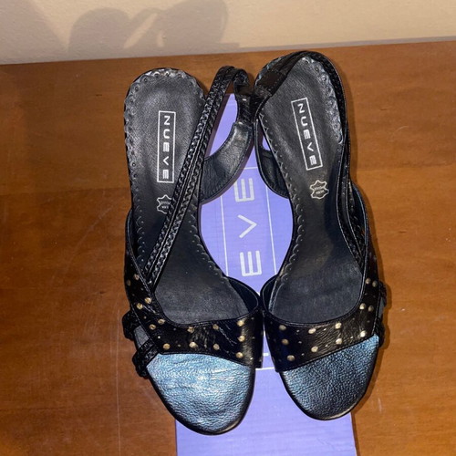 Nueve sandals like new, size 38, black and gold