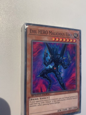 Evil Hero Red Eyes deck like new, anime characters, vintage