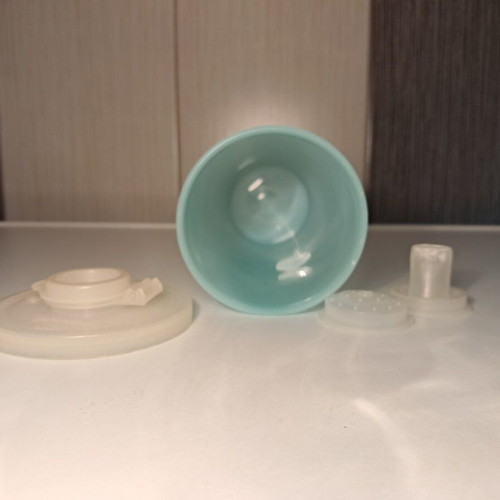Vintage Tupperware Shaker for Cooking and Baking, new