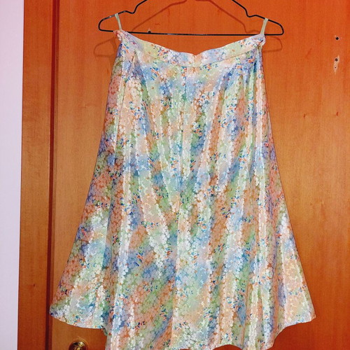 Floral summer skirt like new, multicolor A-Style