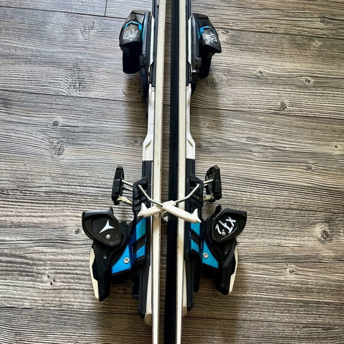 Atomic Redster GS 162 skis with Atomic XT 12 bindings