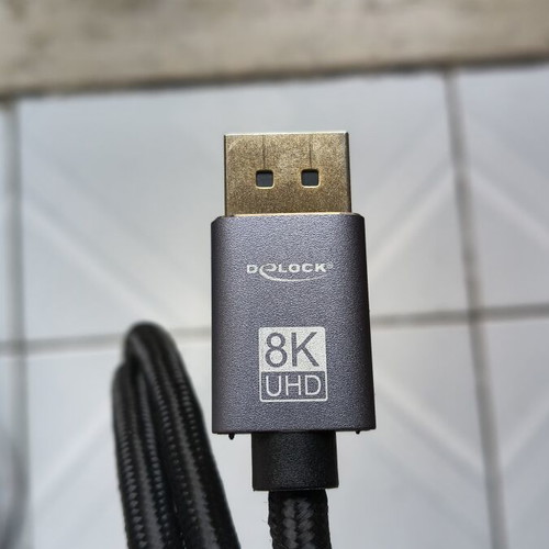 DeLock Mini DisplayPort to DisplayPort Cable 8K UHD 1 Meter like new