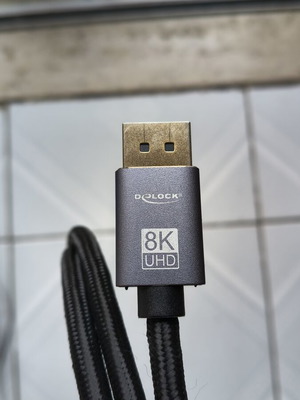 Καλώδιο DeLock Mini DisplayPort σε DisplayPort 8K UHD 1 μέτρο σαν καινούργιο