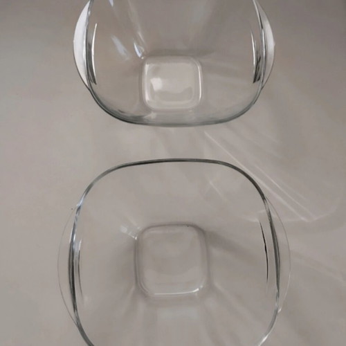 Glass bowls from Italy like new, set of 2 for salad or soup