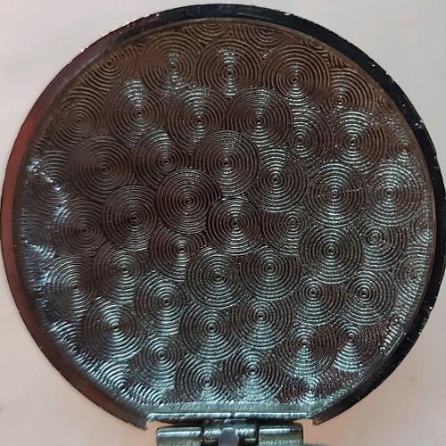 Charisma pocket watch like new with battery silver