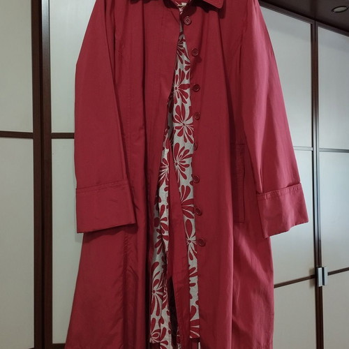 Zara coat used, lined with floral pattern and belt