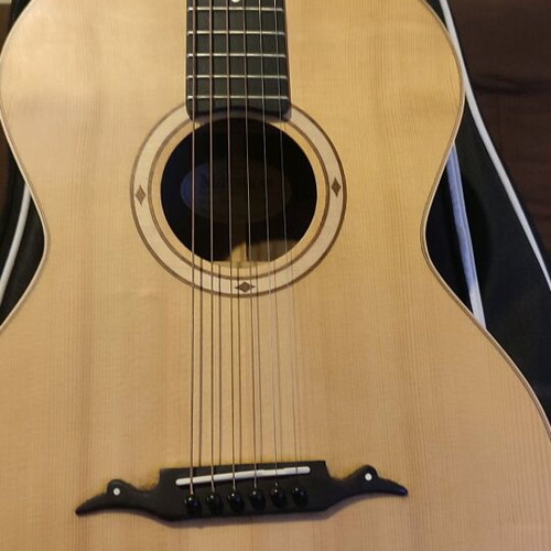Rebetokitharo like new with strong sweet sound