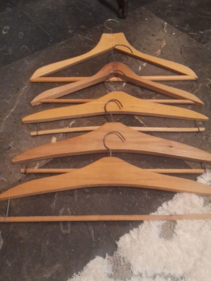 Wooden hangers vintage used, pack of 11 pieces