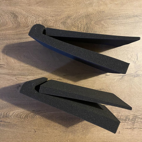 Speaker isolation bases for bookshelf or studio monitors 18x28cm like new