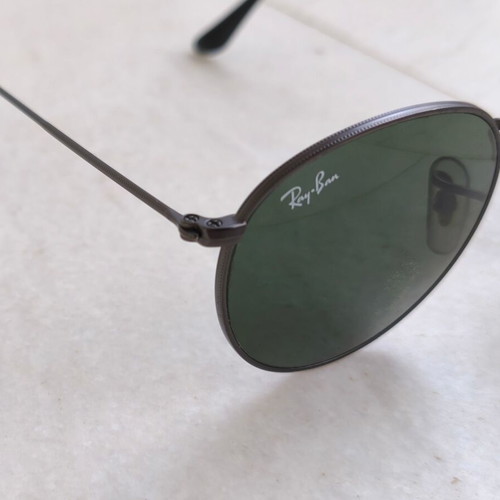 Rayban 3447 sunglasses metal frame like new, dark gray