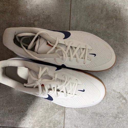 Nike Vapor Lite 3 tennis sneakers, size 40.5, white