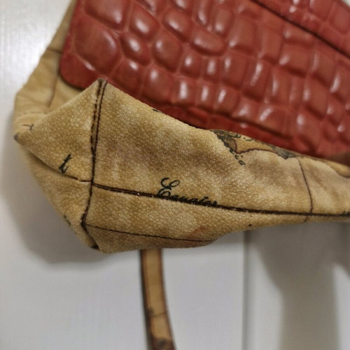 Alviero Martini 1a Classe crossbody bag like new, beige and red