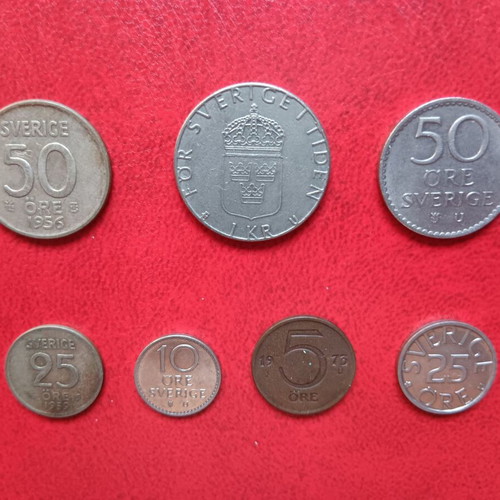 Lot of 7 used Swedish coins