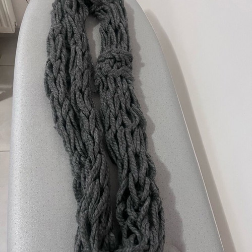 Handmade wool scarf like new, gray