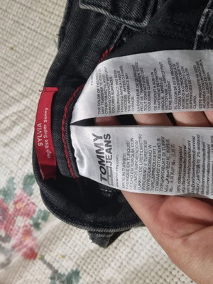 Tommy Hilfiger jeans 25 νούμερο μαύρα σαν καινούργια