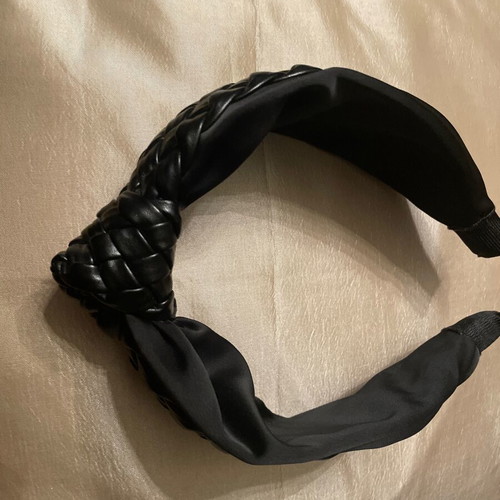 Leather headband like new from cherry blossom