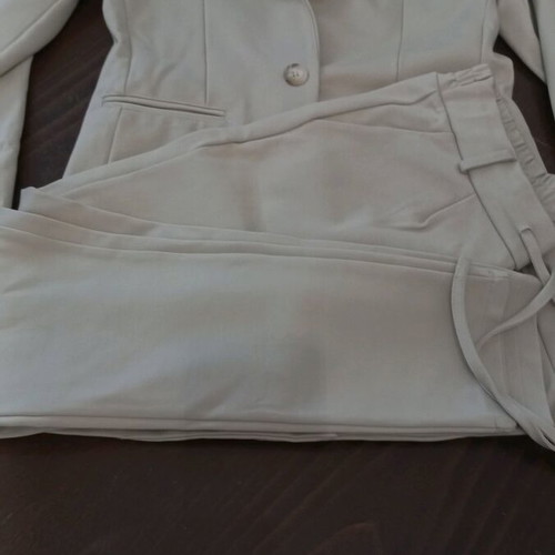 Zara suit jacket and pants set, beige, 5% elastic, like new