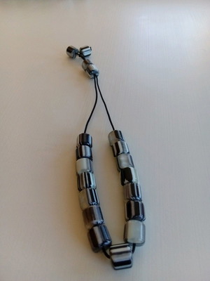 Κομπολόι καινούριο με ασπρόμαυρες χάντρες