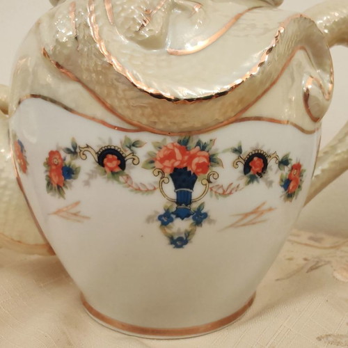 Hayasi Kutani Geisha porcelain tea set like new, 18 pieces