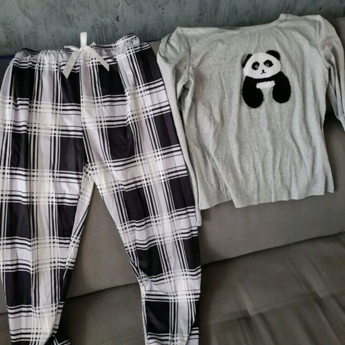 Pajamas with panda design new, black and white