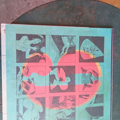 Trypes vinyl used, nine paid songs 1993