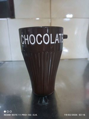 Large chocolate mug like new, ceramic brown