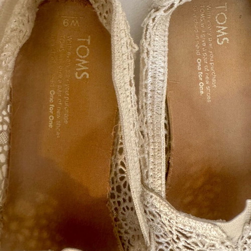 Дамски обувки Toms номер 41 употребявани, бели балерини