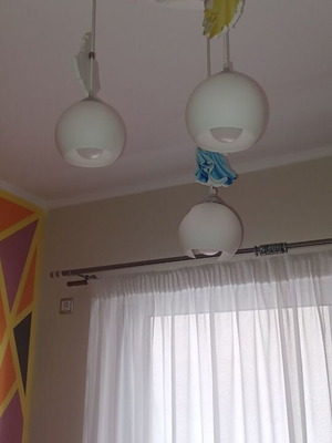 Παιδικό φωτιστικό κοριτσίστικο μεταχειρισμένο με έναν γλόμπο για αλλαγή