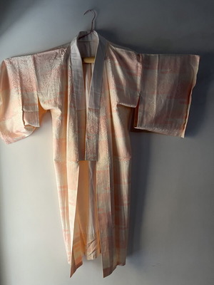 Japanese silk and cotton kimono, 130 cm