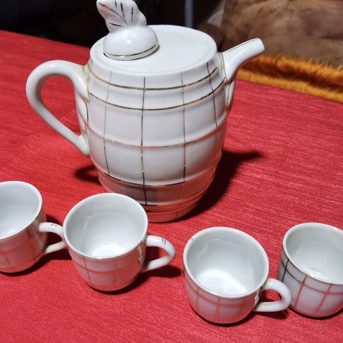 Set of cups and jug for mulled rakia used, 16 pieces