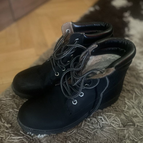 Woman boots size 39, black